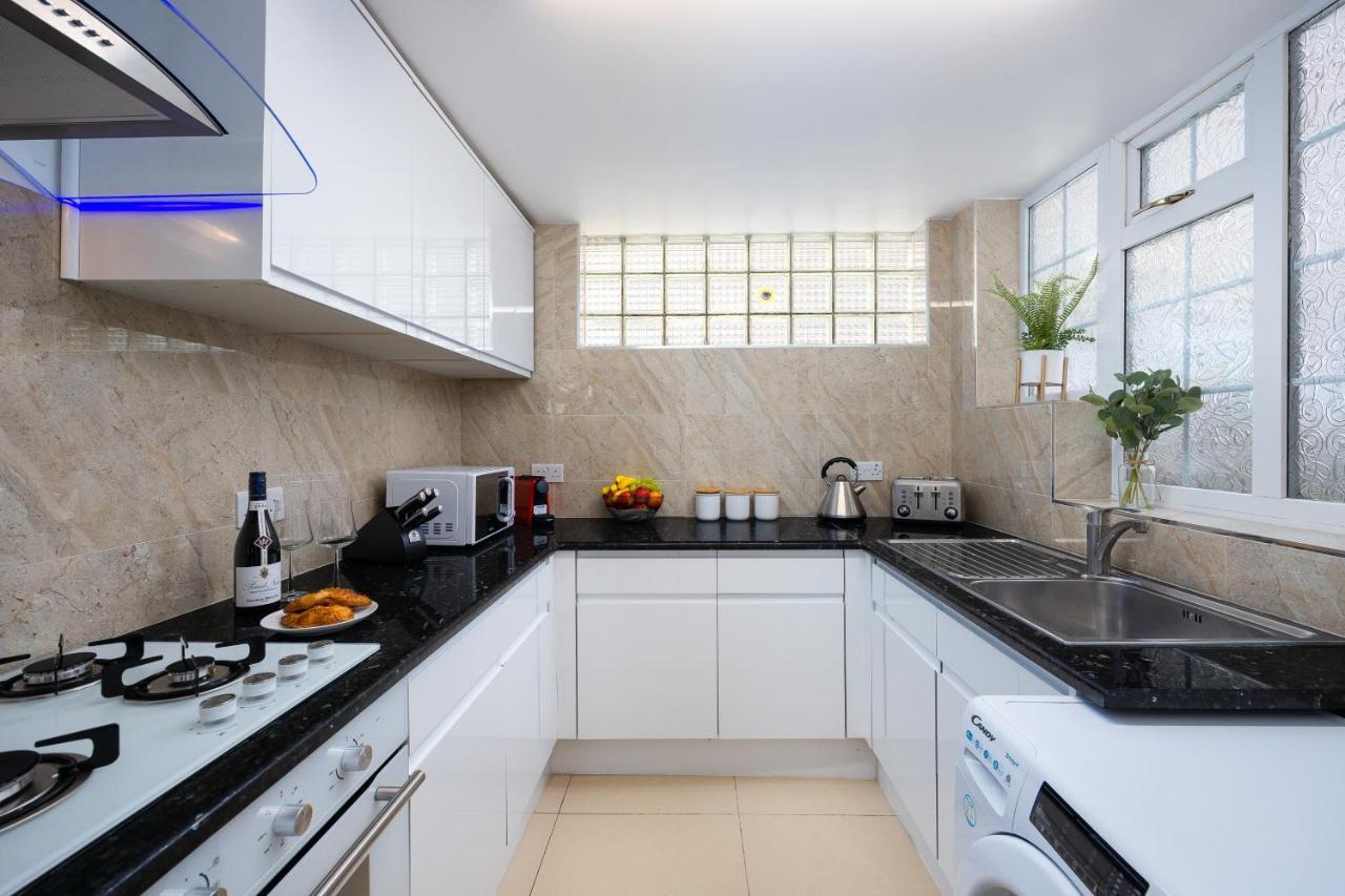 Spacious 4 Bedroom House Next To Kensington Palace Londra Esterno foto